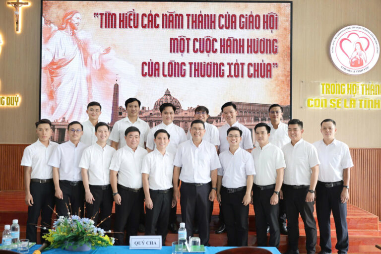 [Thuyết trình] Tìm hiểu các Năm Thánh của Giáo hội, một cuộc hành hương của lòng thương xót Chúa